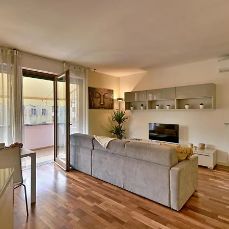 Apartament Caroni - Theater